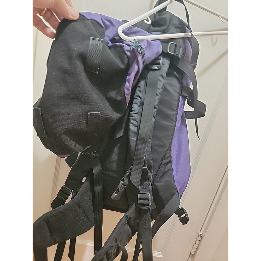 VTG MEI Duffle Bag Hiking Backpack Made in USA - Black - Purple- Rare. 30"x15" - Picture 6 of 9